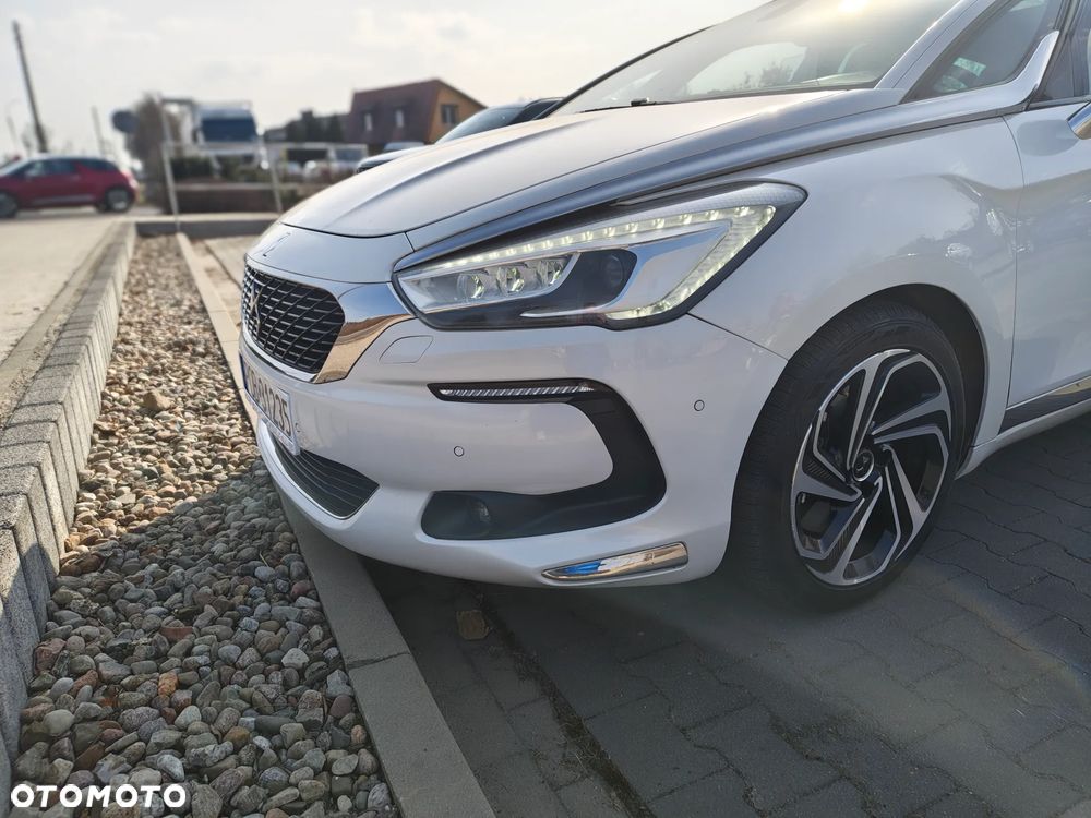 Citroën DS5 BlueHDi 180 EAT6 - 6