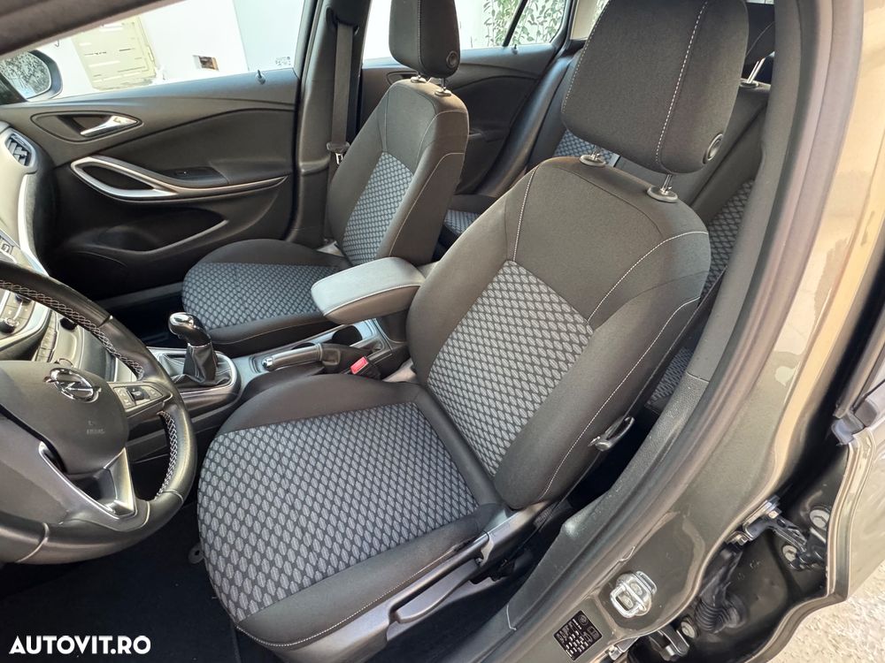 Opel Astra 1.6 D Start/Stop Dynamic - 13