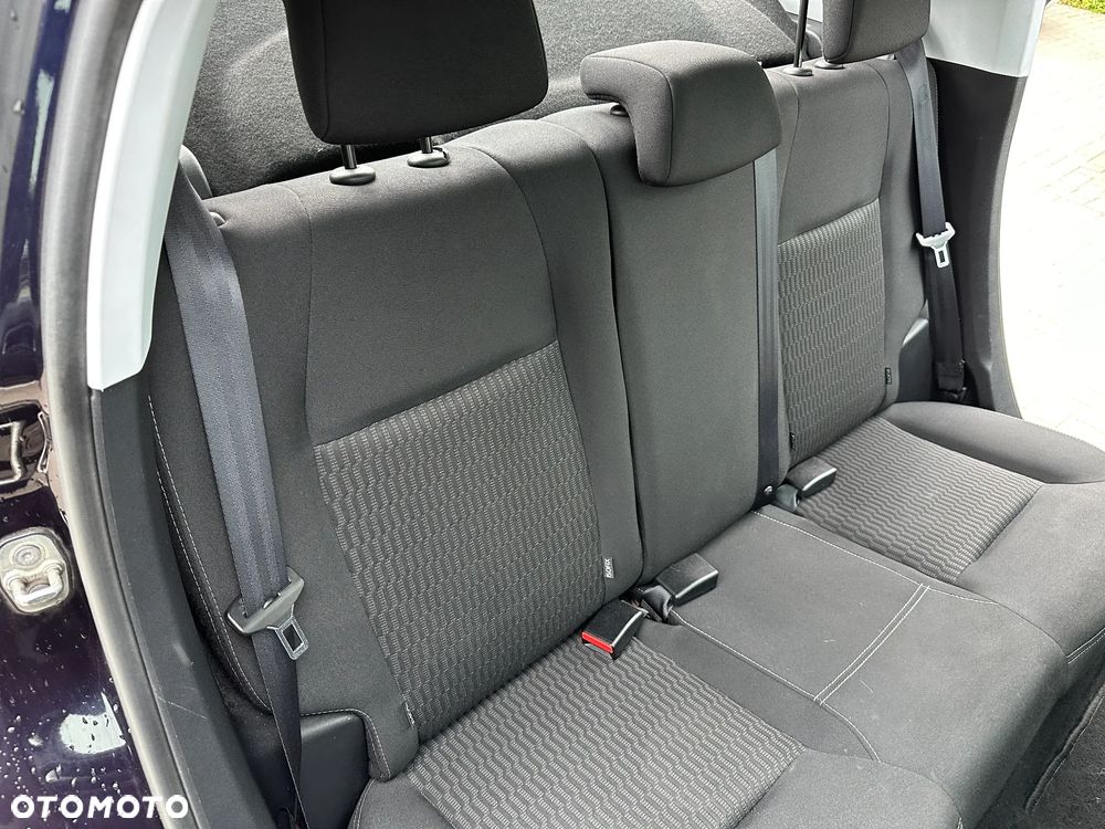 Peugeot 208 - 23