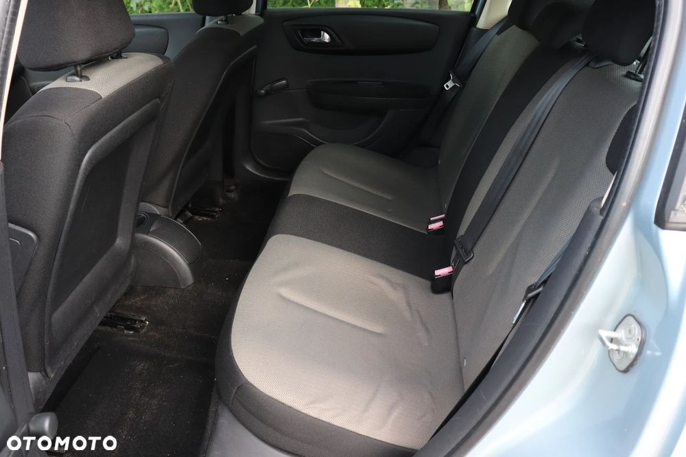 Citroën C4 1.6 16V Impress - 15
