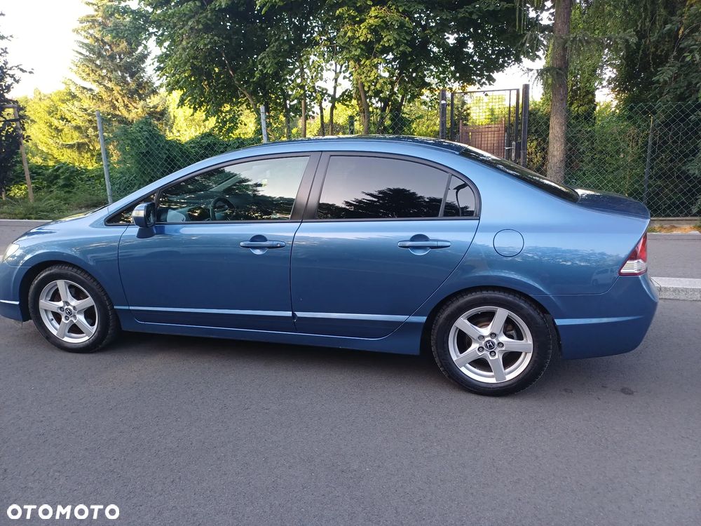 Honda Civic 1.8 Comfort - 3