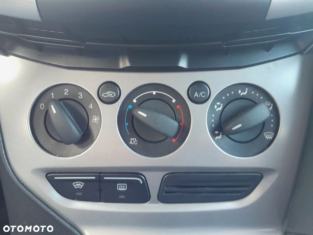 Ford Focus 1.6 TI-VCT Ambiente - 20