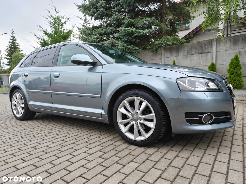 Audi A3 Sportback - 16