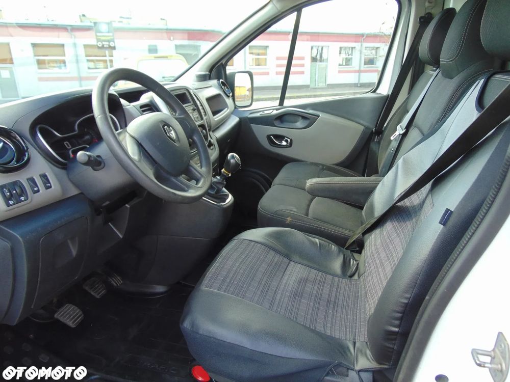 Renault TRAFIC - 7