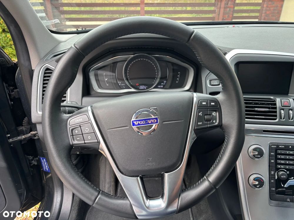 Volvo XC 60 D4 AWD Summum - 9