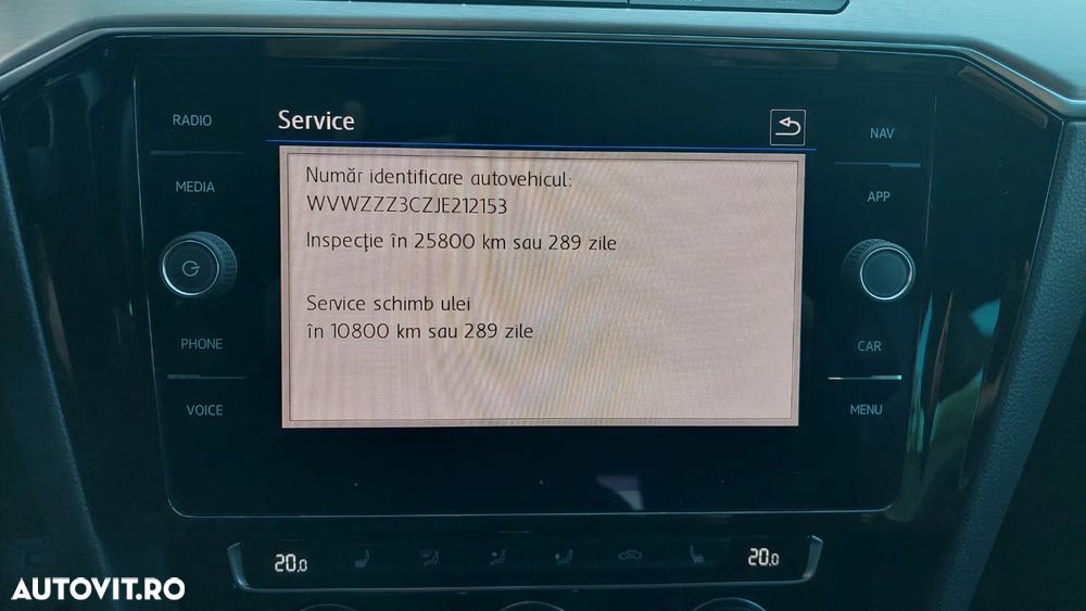 Volkswagen Passat Variant 2.0 TDI DSG Highline - 9