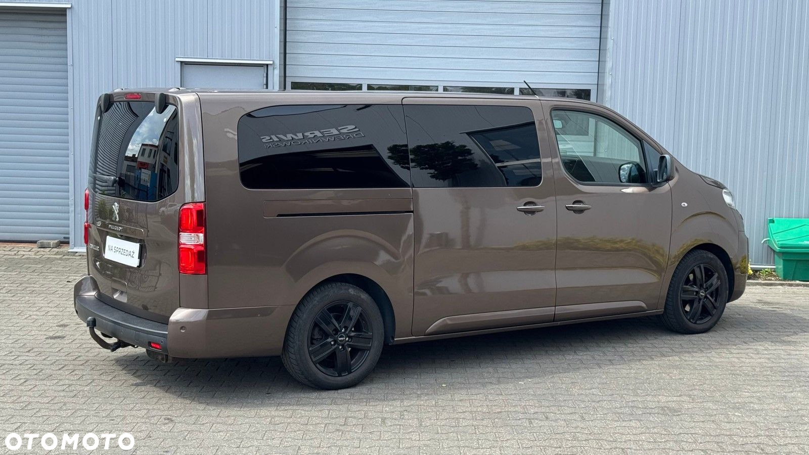 Peugeot Traveller - 21