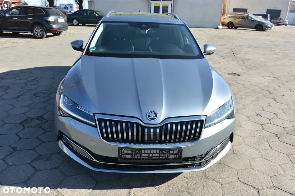 Skoda Superb 2.0 TDI DSG Style - 9