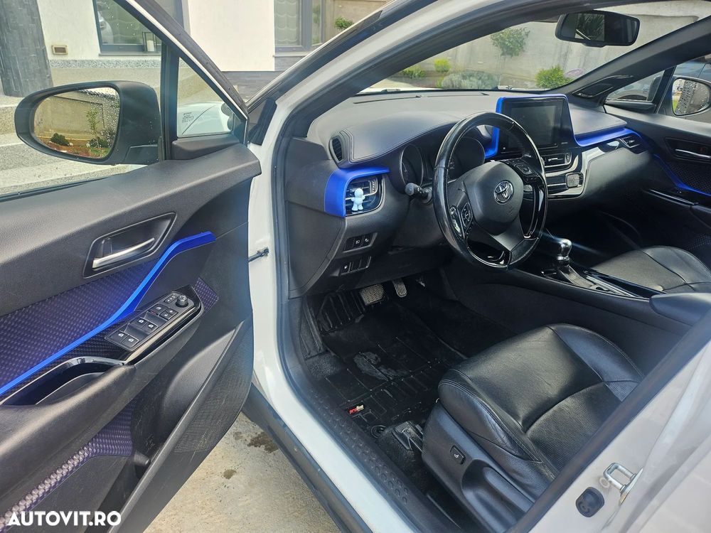 Toyota C-HR - 7