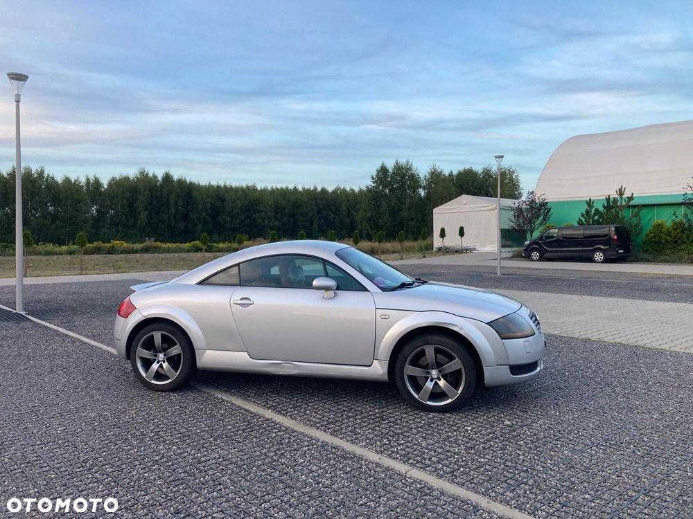 Audi TT Coupé - 4