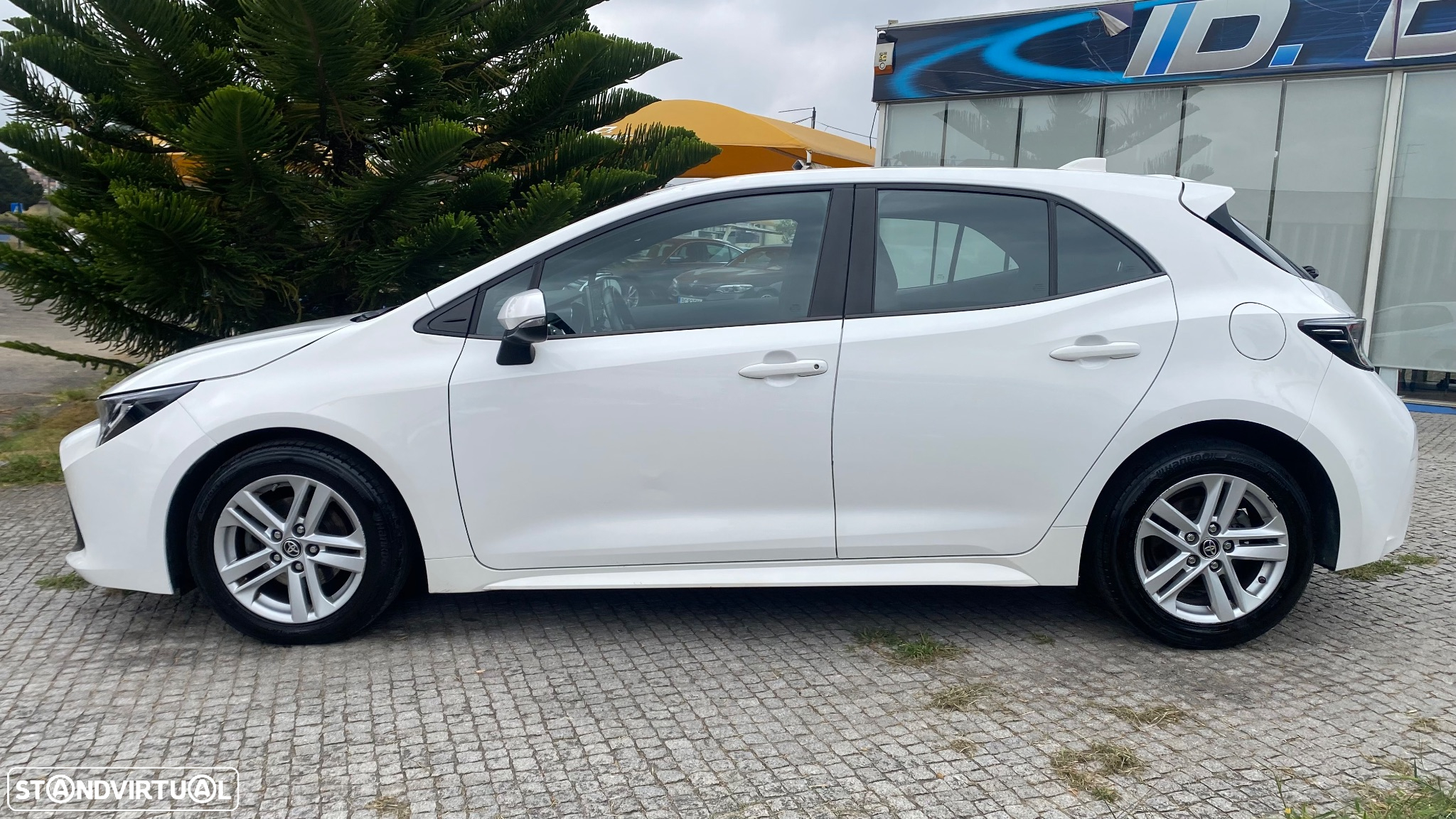 Toyota Corolla 1.8 Hybrid Comfort - 16