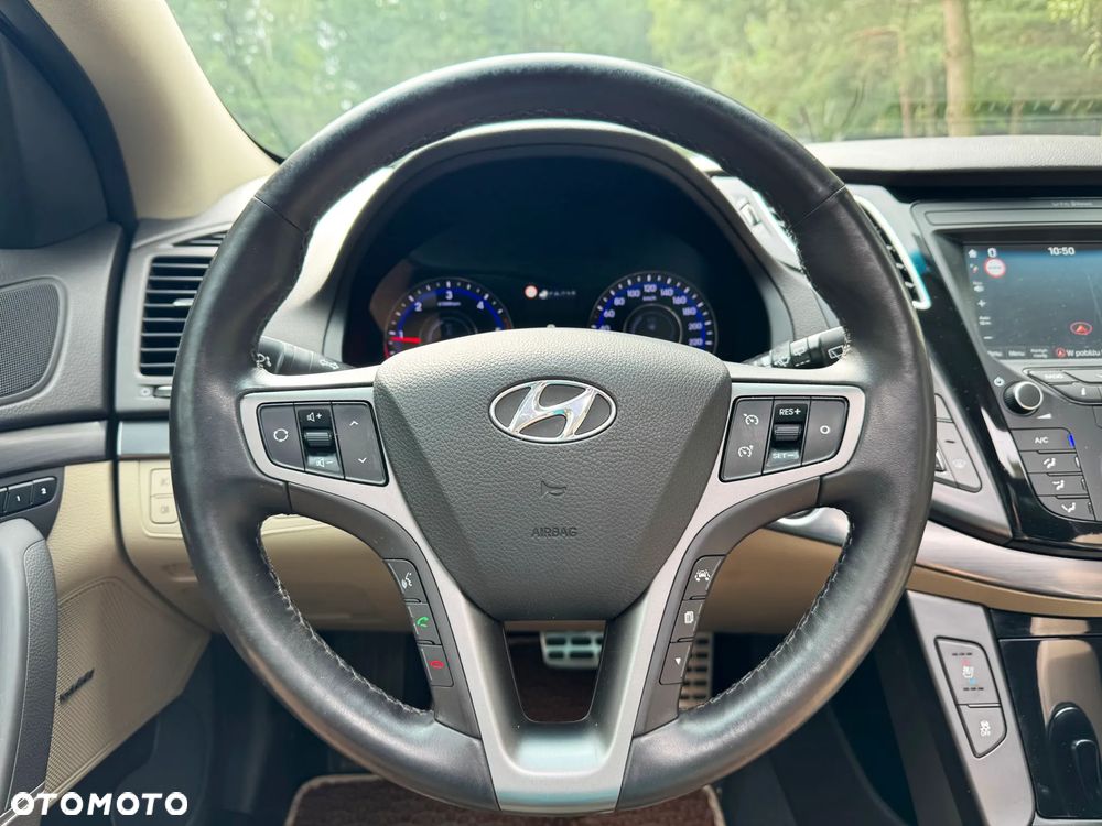 Hyundai i40 Kombi blue 1.7 CRDi DCT Premium - 21