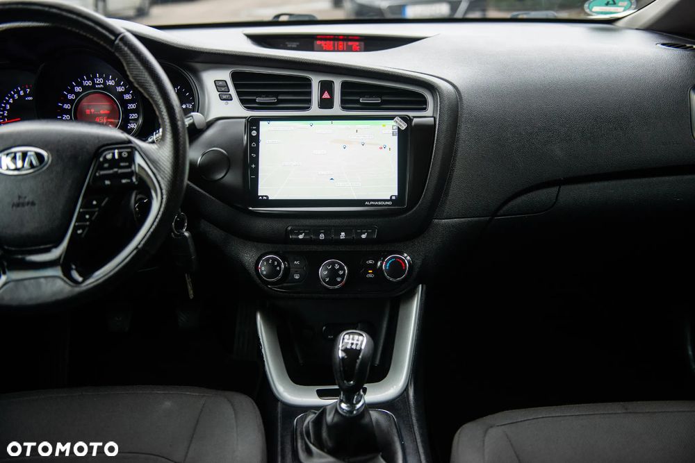 Kia Ceed 1.4 CVVT Vision - 33