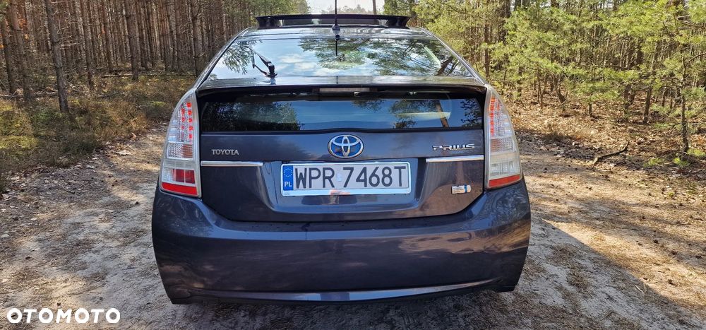 Toyota Prius - 5