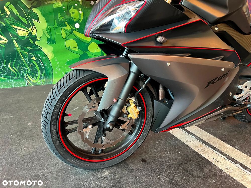 Yamaha YZF - 18