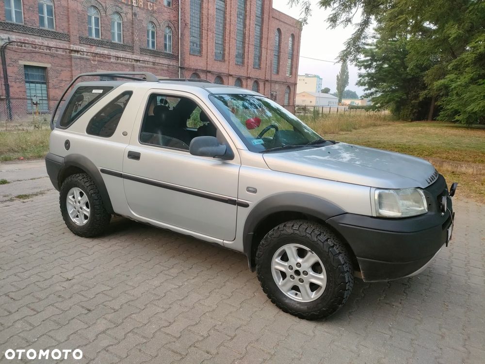 Land Rover Freelander 2.0 D - 16