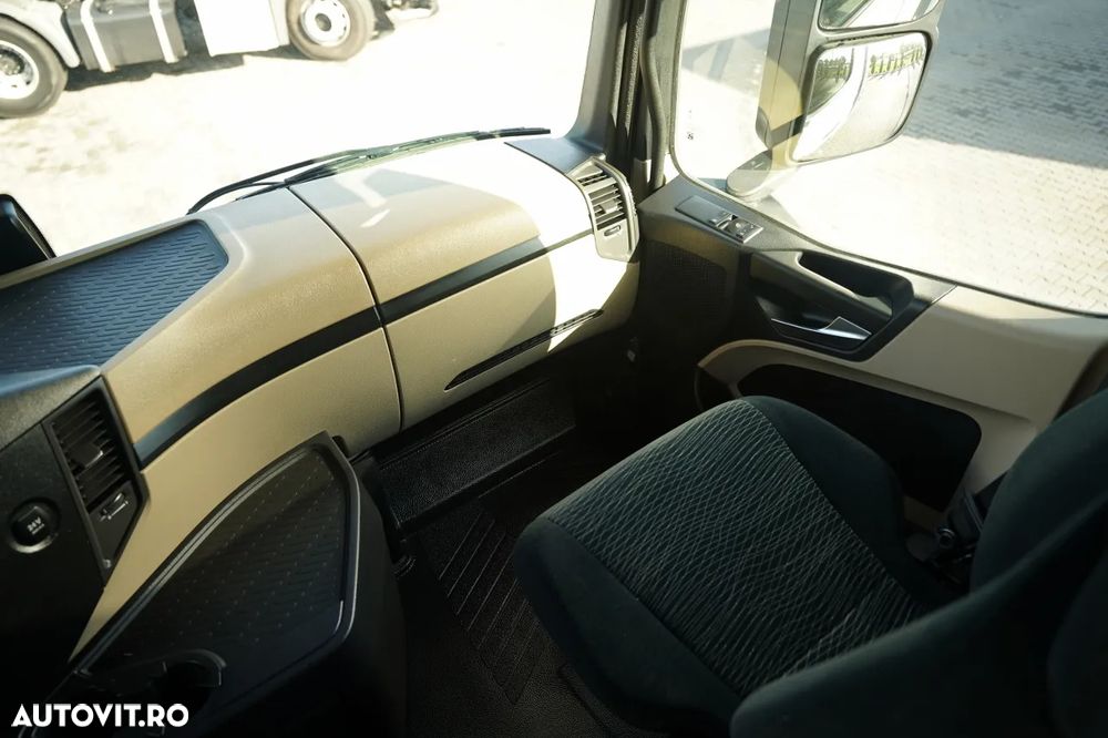 Mercedes-Benz ACTROS 2551 / 6X2 CORTINĂ / RIDICATIVĂ / PUNTE RIDICATIVĂ / DIRECȚIE / PODEA REZISTENTĂ - 32