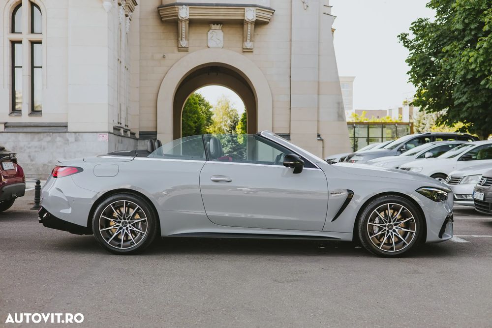 Mercedes-Benz CLE Mercedes-AMG 53 4M+ Cabrio AMG S.SHIFT TCT 9G - 18