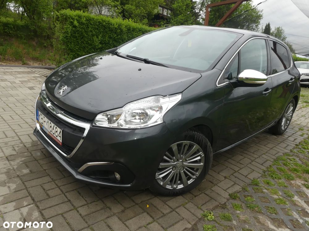 Peugeot 208 1.2 PureTech GPF Signature S&S EAT6 - 10