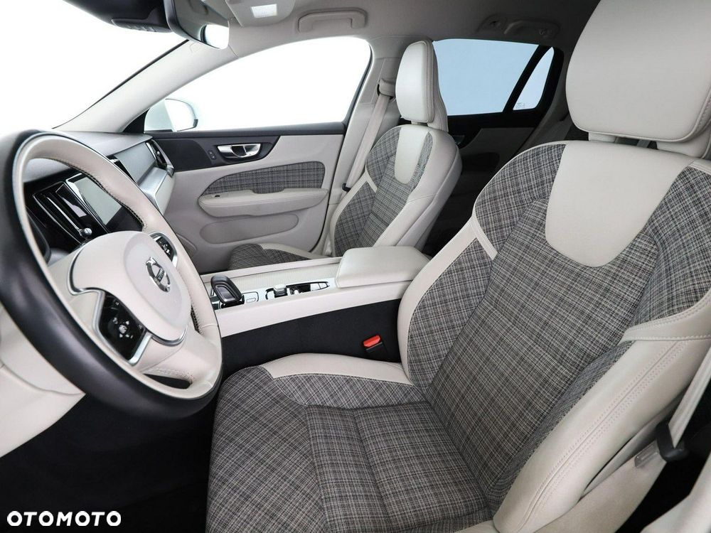 Volvo V60 B4 D Geartronic Momentum Pro - 14