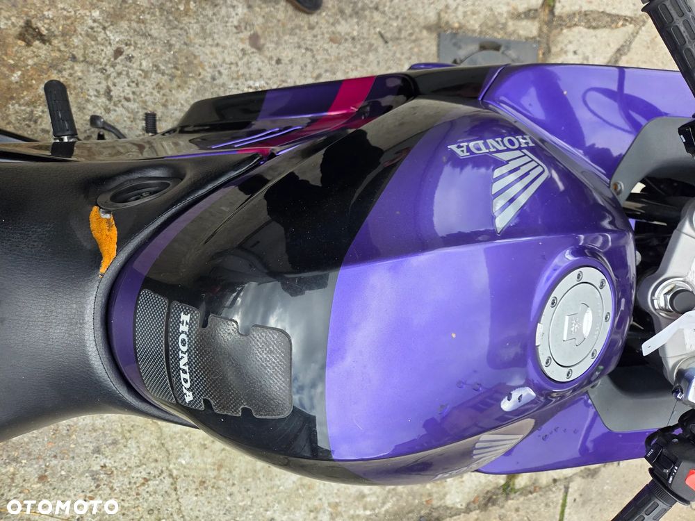 Honda CBR - 30