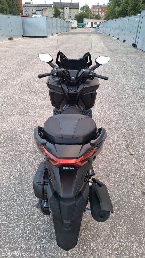 Honda NSS - 11