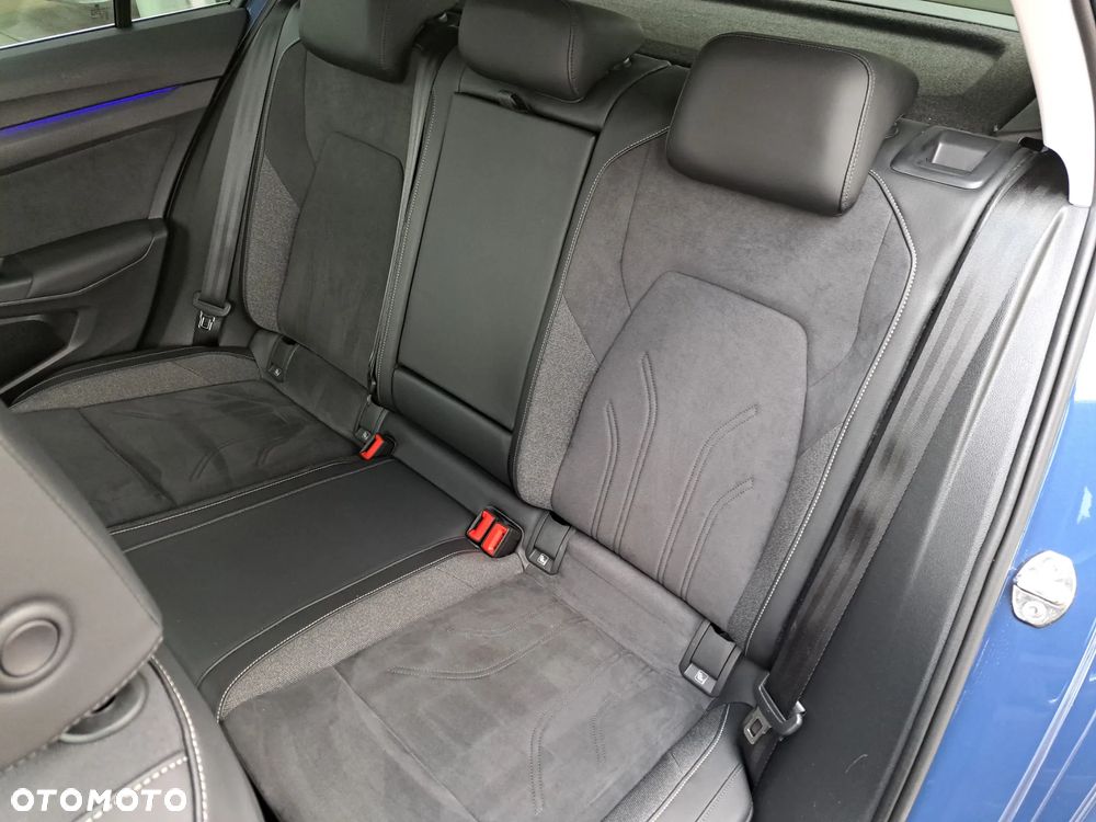 Volkswagen Golf - 14