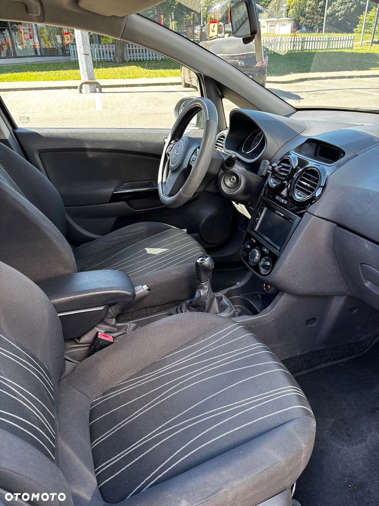 Opel Corsa 1.2 16V Enjoy - 15
