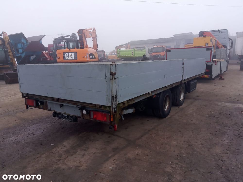 Müller-Mitteltal Tandem Niskopodwoziowa Najazdy 18000 kg Długi pokład 6,70 - 8