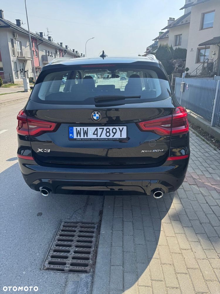 BMW X3 xDrive20d Advantage - 4