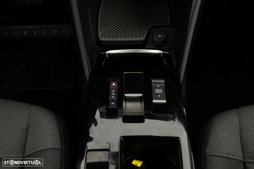 Citroën C4 1.2 PureTech Shine EAT8 - 28