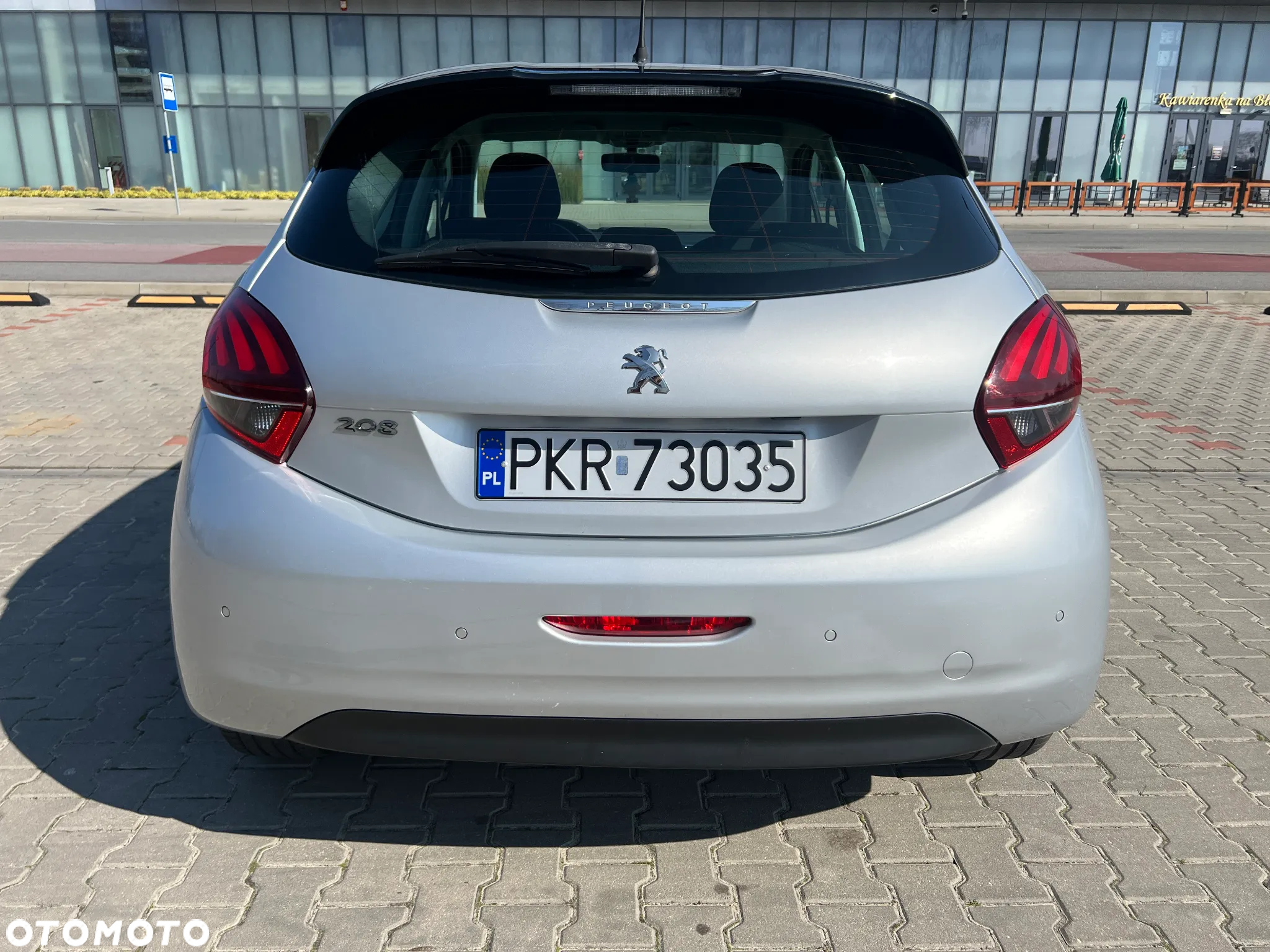 Peugeot 208 - 7
