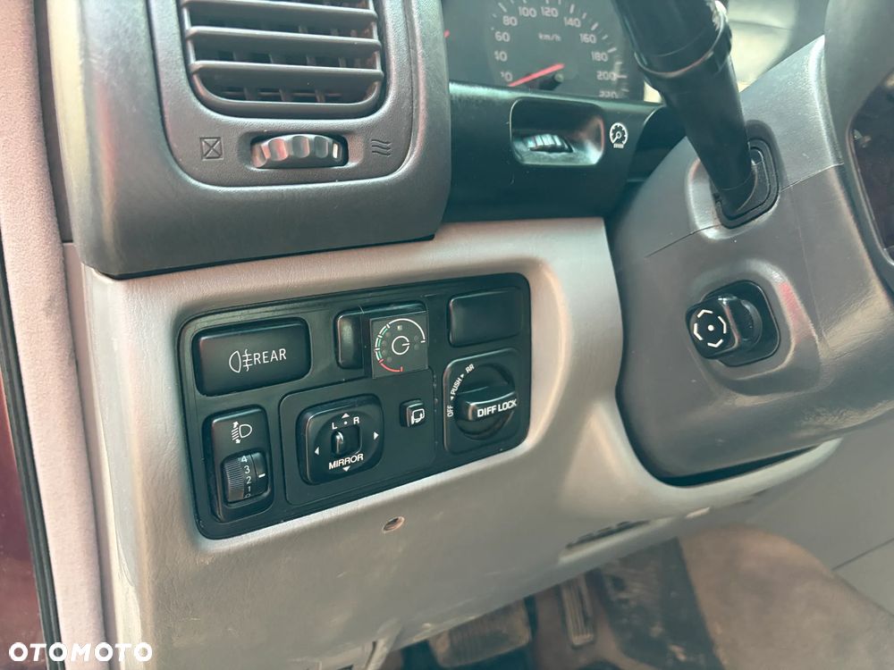 Toyota Land Cruiser 4.7 V8 - 16