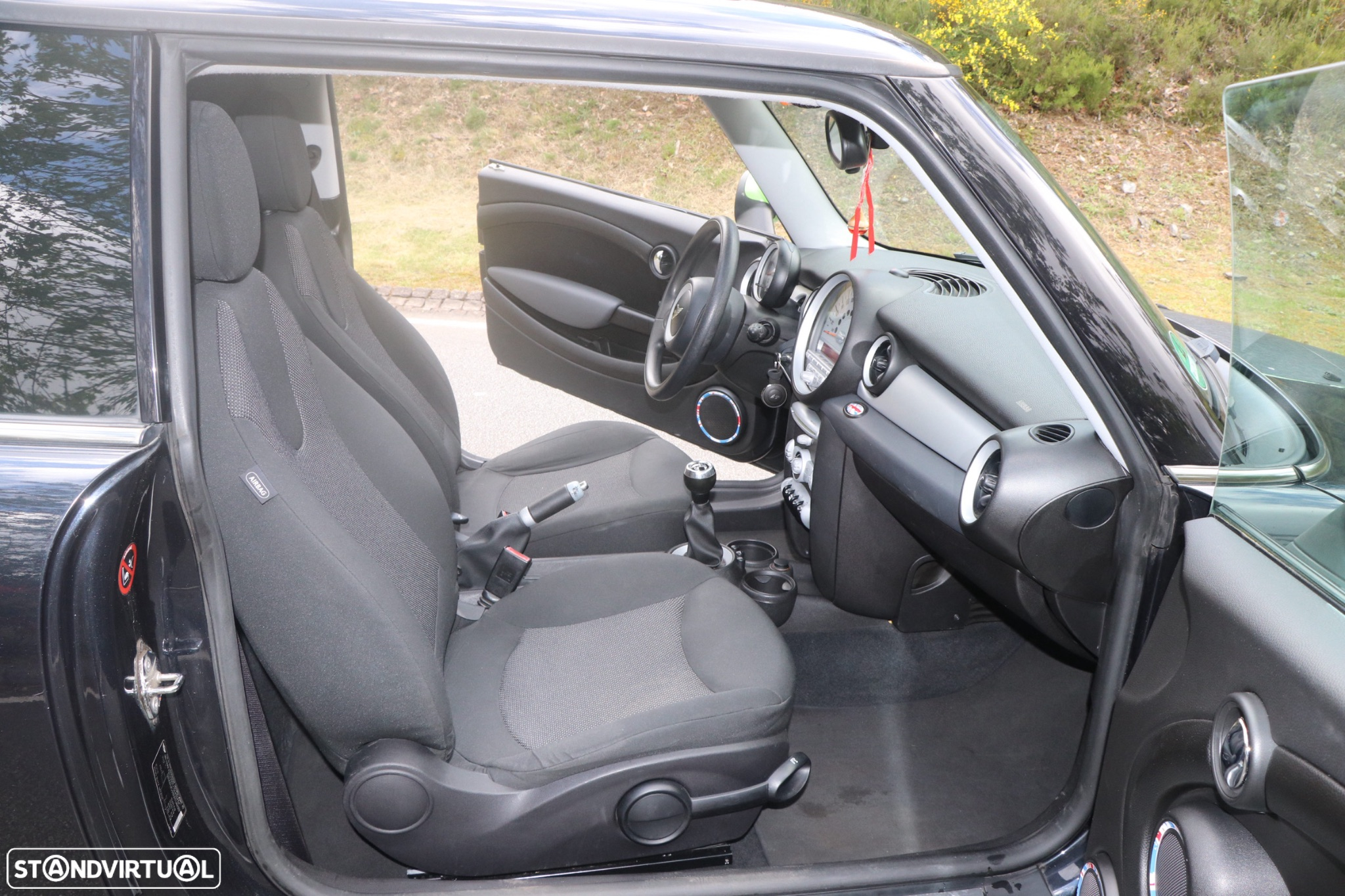 MINI 3 Portas Cooper D - 9