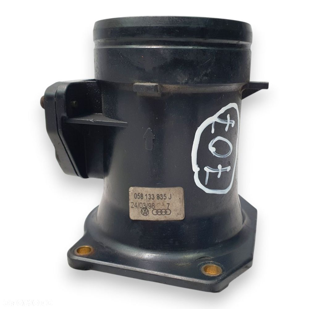 PRZEPŁYWOMIERZ Audi A4 B5 Passat B5 1.8 1.8T 058133471 AFH60-10B Hitachi - 5
