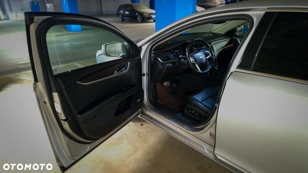 Cadillac XTS - 19