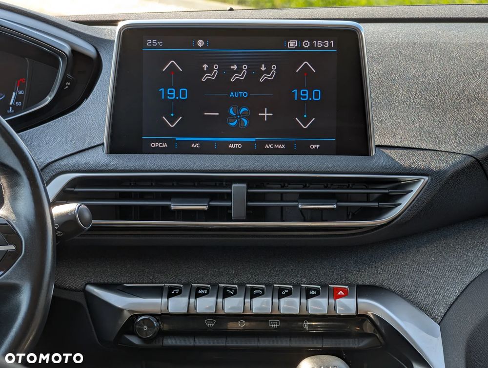 Peugeot 3008 PureTech 130 Stop & Start GPF Allure - 30