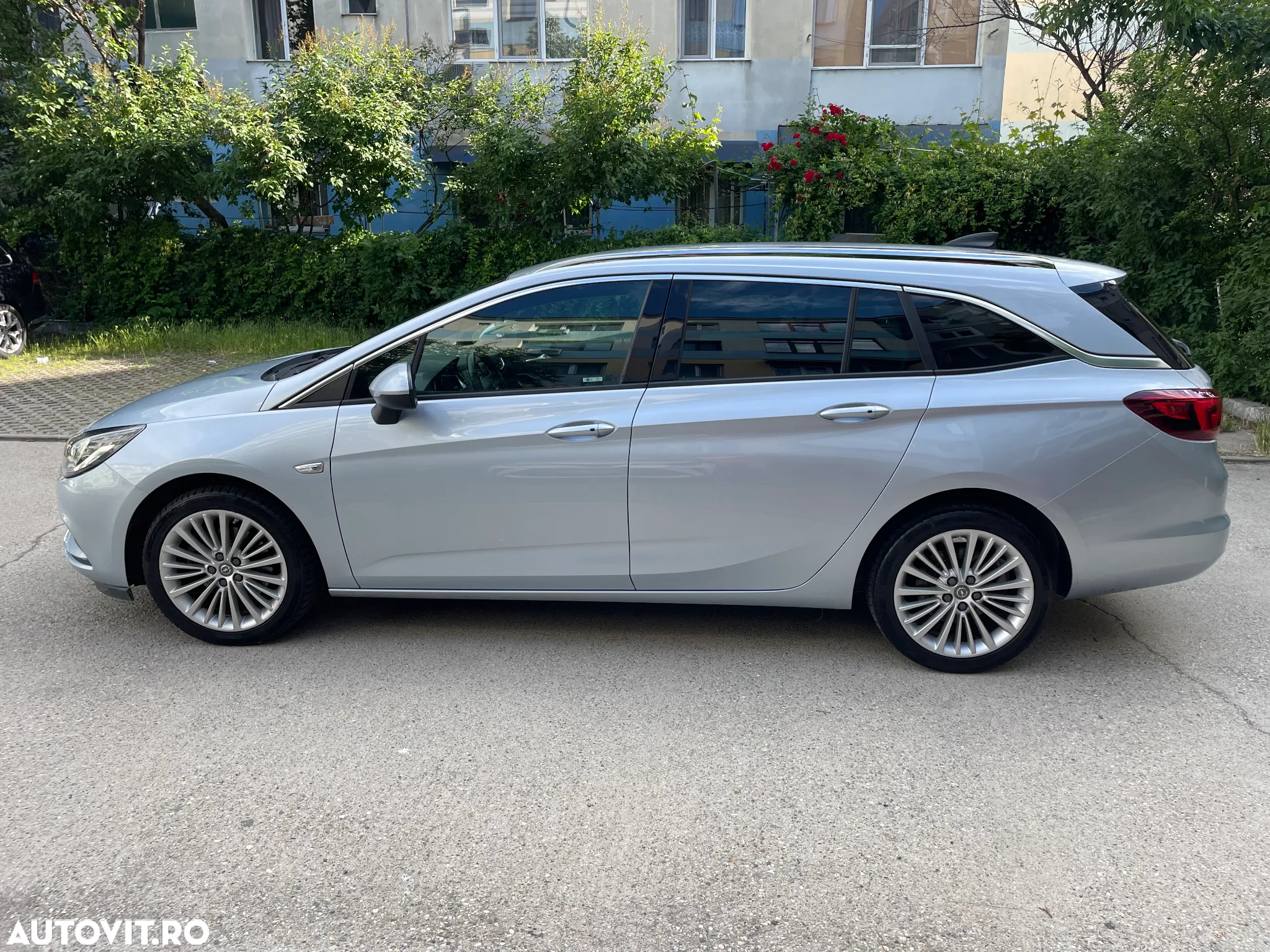 Opel Astra 1.6 CDTI ECOTEC Start/Stop Cosmo - 14