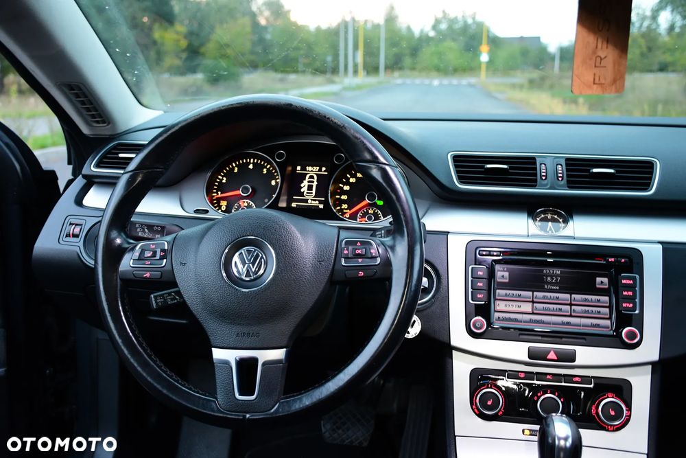 Volkswagen Passat CC - 17