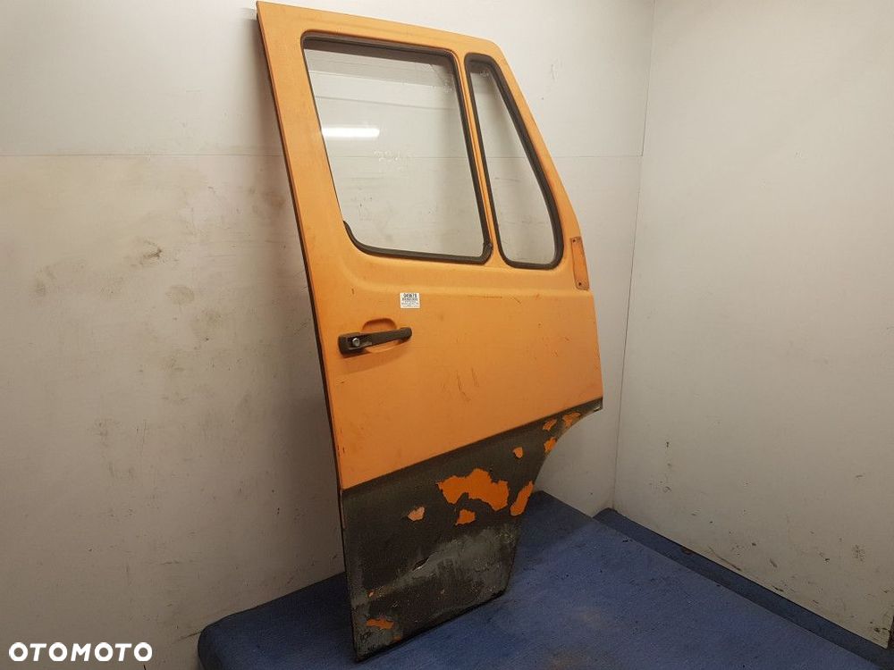 MERCEDES BENZ KACZKA 207 D DRZWI PRZÓD PRAWE - 2