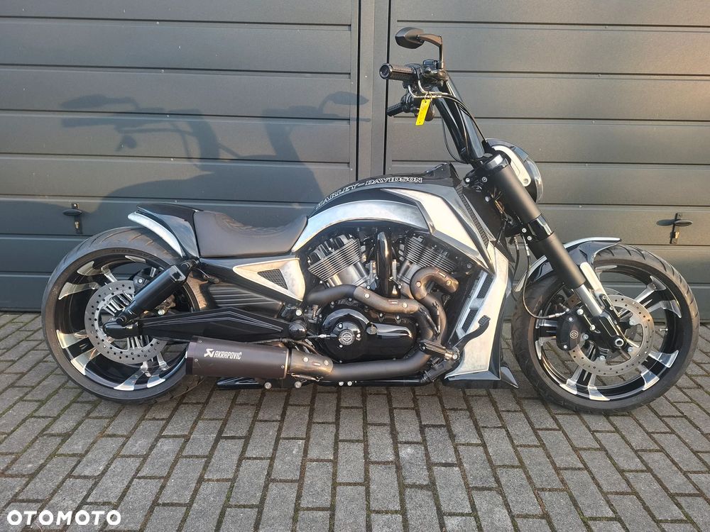 Harley-Davidson V-Rod Muscle - 2