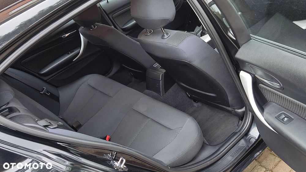 BMW Seria 1 116i Urban Line - 9