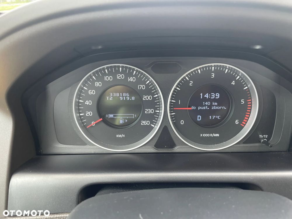 Volvo XC 60 D3 Momentum - 7