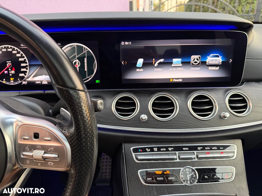 Mercedes-Benz E 220 d 4MATIC Aut. - 38