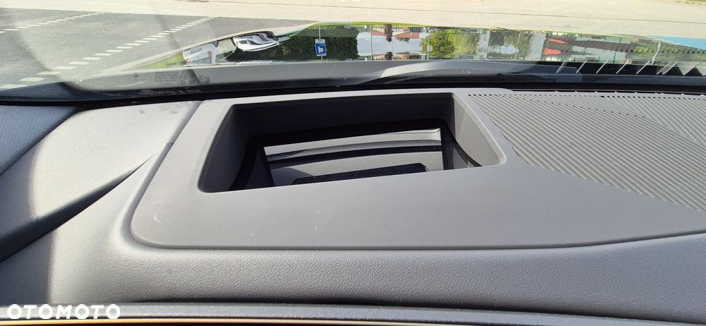 BMW Seria 5 520d mHEV M Sport - 37