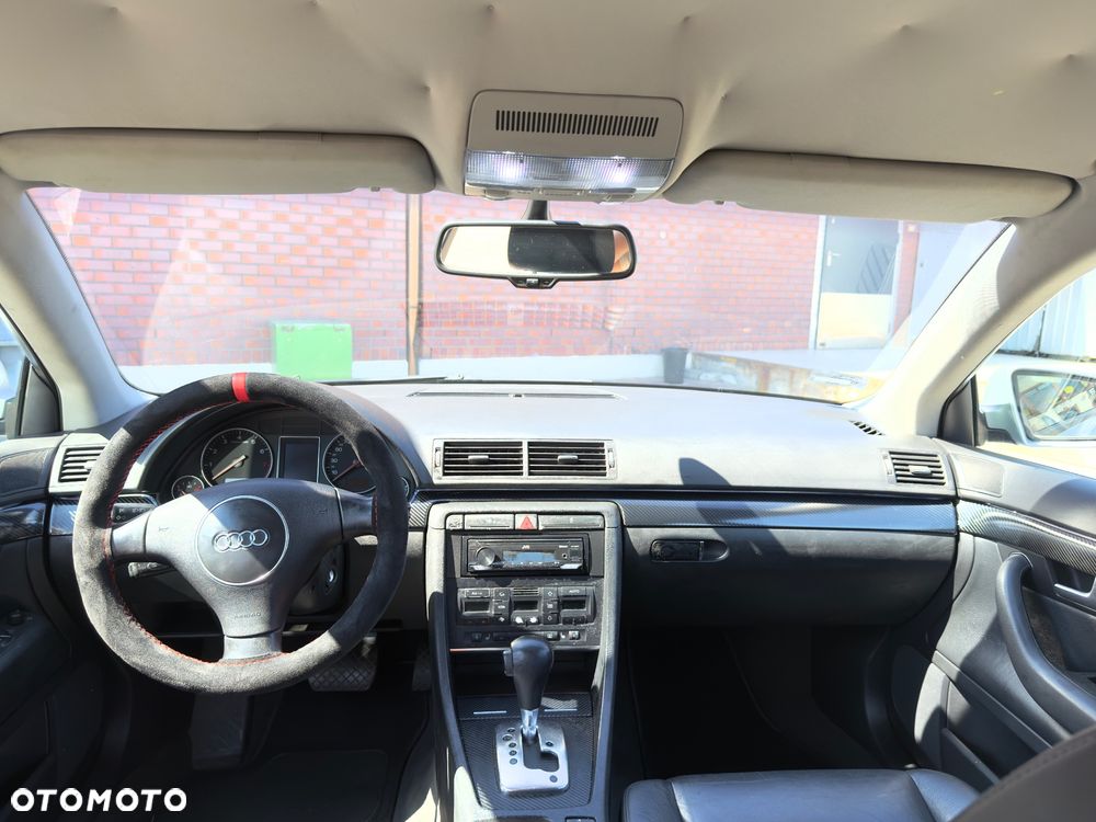 Audi A4 Limousine - 9