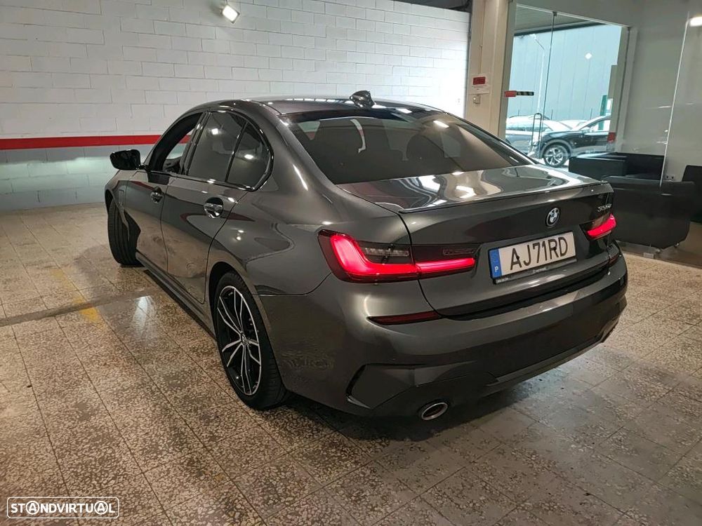 BMW 330 e Pack M Auto - 3