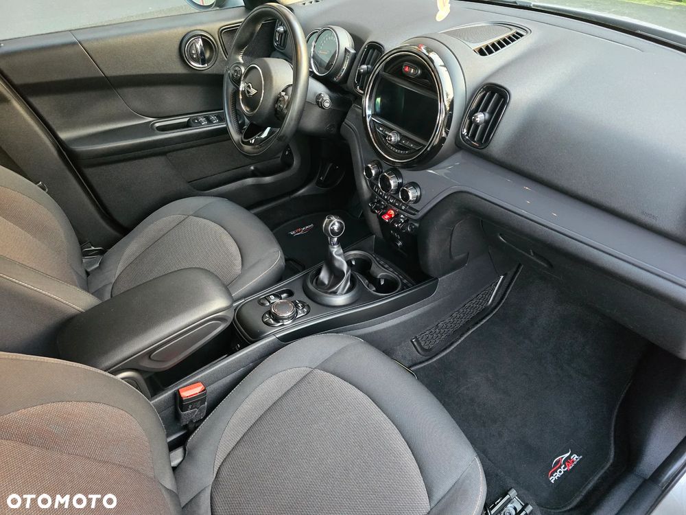 MINI Countryman Cooper Estate Edition - 11