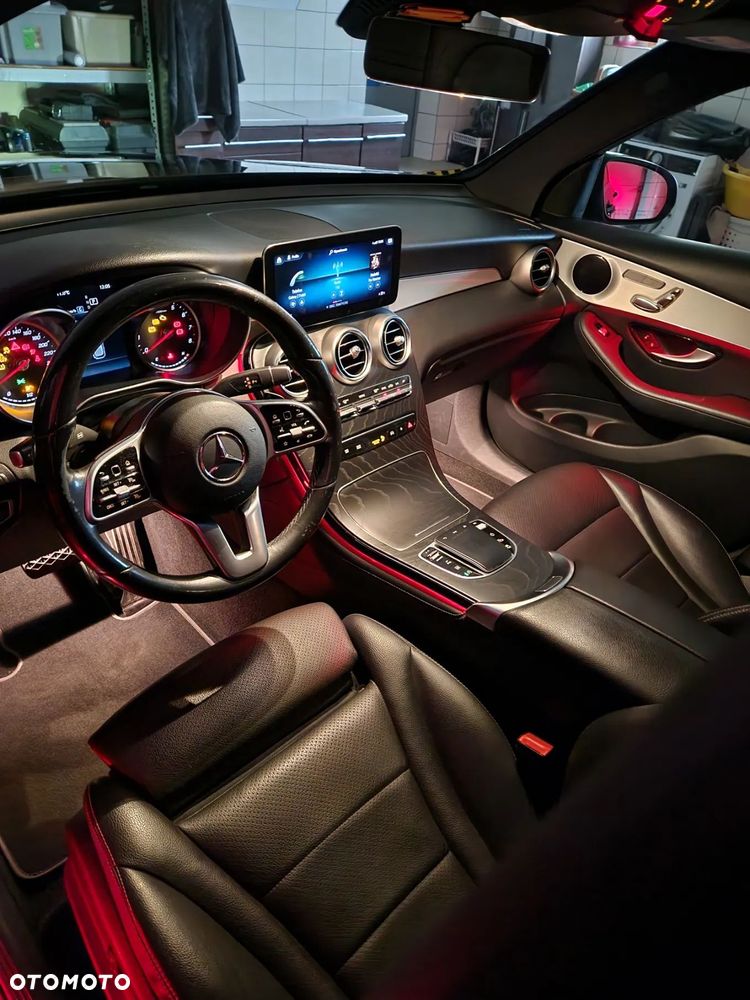 Mercedes-Benz GLC - 11