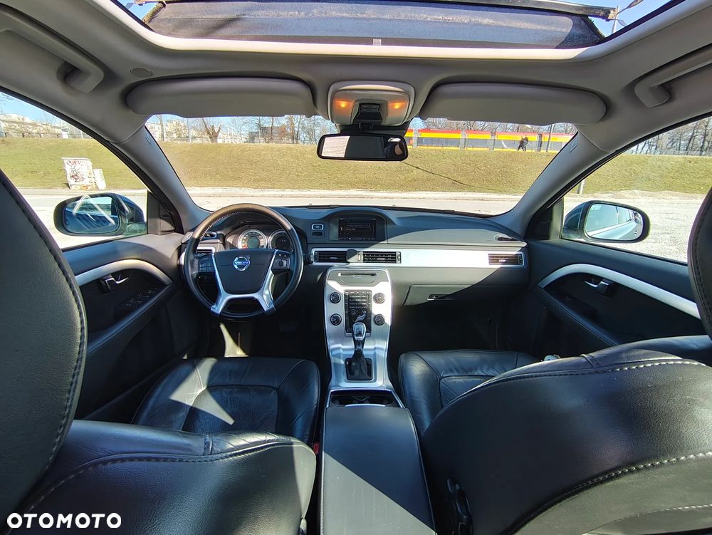 Volvo V70 D3 Geartronic Summum - 8